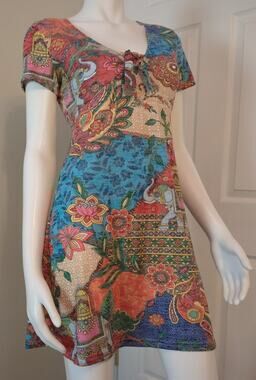 Peace + Love Owls Multi Color Short Sleeve V Neck Boho Mini Dress Women's Size M